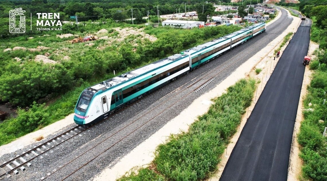 AMLO anuncia decreto para utilizar vías de trenes de carga para trenes de pasajeros: “No es expropiación”, afirma AMLO anuncia decreto para utilizar vías de trenes de carga para trenes de pasajeros: “No es expropiación”, afirma