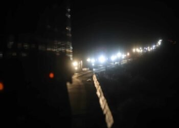 Fila de hasta cinco kilómetros en garita de Nogales para volver a Hermosillo