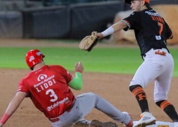 Naranjeros gana y repite dosis contra Venados; Oramas suma su cuarto triunfo en la temporada