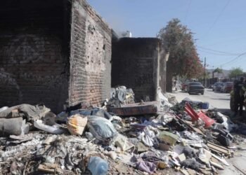 Se incendia casa abandonada en la colonia López Portillo