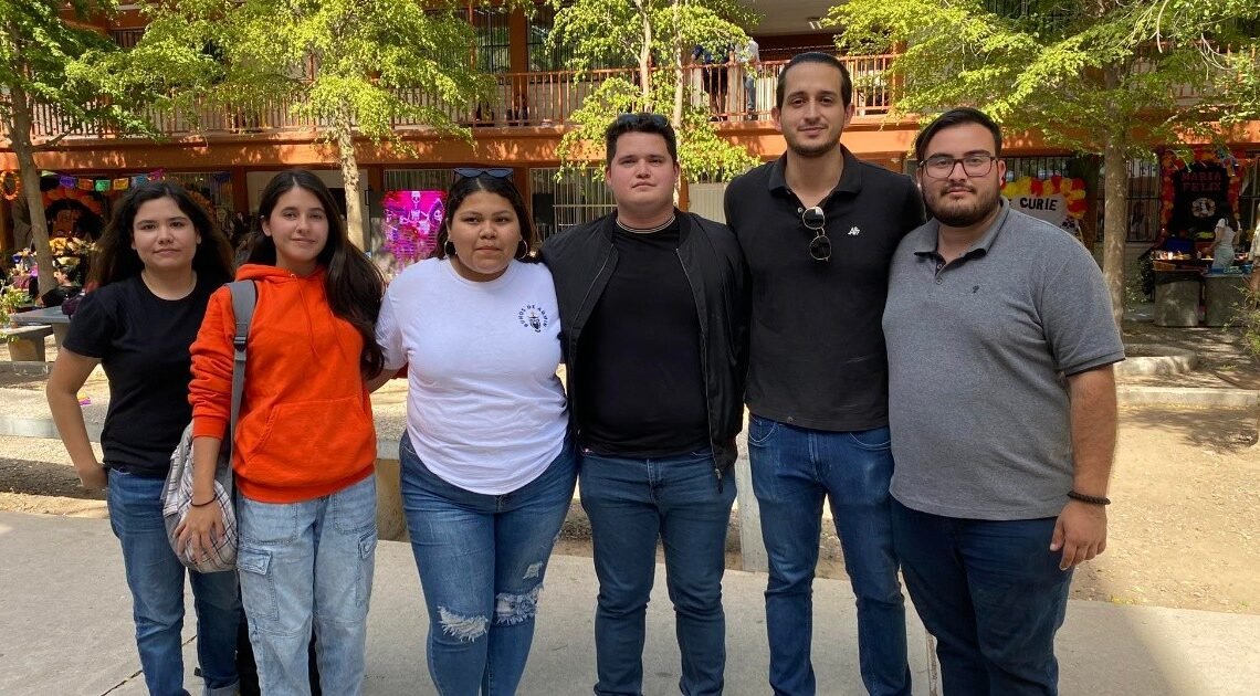 Alumnos de la Universidad de Sonora realizarán hamburguesada para recaudar fondos para mejorar infraestructura universitaria Alumnos de la Universidad de Sonora realizarán hamburguesada para recaudar fondos para mejorar infraestructura universitaria