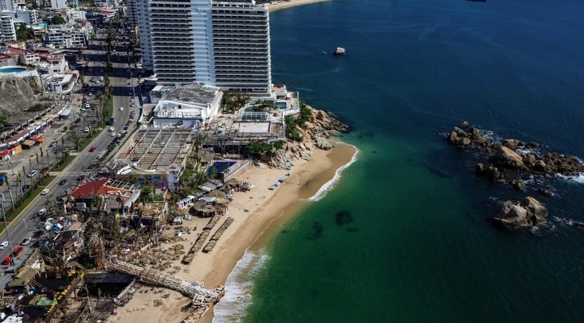 AMLO revela que hay 31 desparecidos por “Otis”, la mayoría en el mar y los busca Marina con buzos