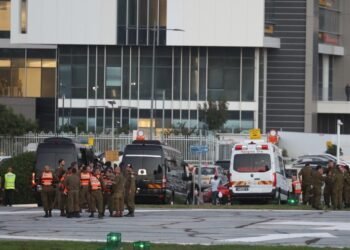 Israel confirma liberación de rehenes a manos de Hamás; están siendo atendidos por la Cruz Roja