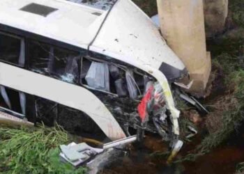 Accidente de autobús suma doce muertos y 58 heridos en Veracruz