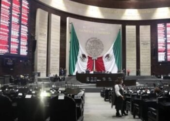 Posponen diálogo sobre reducción de jornada laboral en la Cámara de Diputados