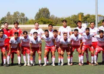 Cimarrones golean a Chihuahua y marchan invictos en Tercera División