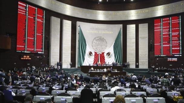 Aplazan discusión sobre reducción de jornada laboral Aplazan discusión sobre reducción de jornada laboral