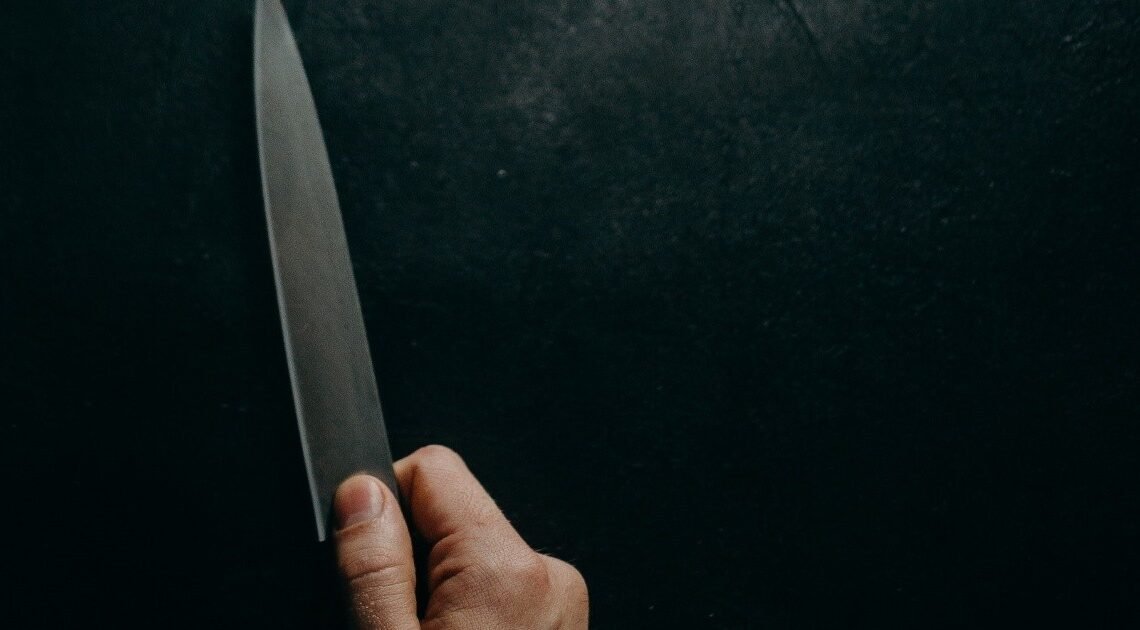 Joven es detenido con cuchillo en la colonia San Luis