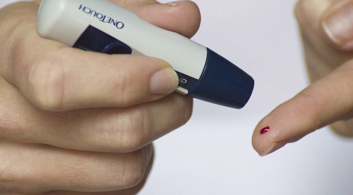 Se enfrentan policías a diabetes e hipertensión Se enfrentan policías a diabetes e hipertensión