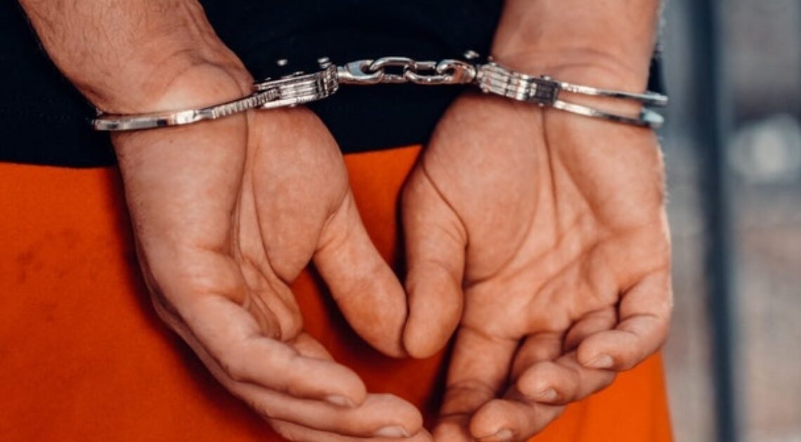 Detienen a un hombre acusado por dos mujeres de tocamientos indebidos
