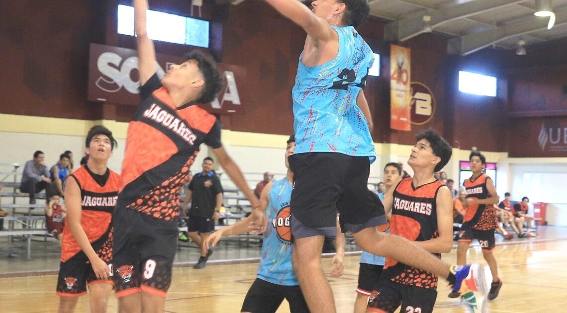 Gran presentación en secundaria del Torneo Navideño