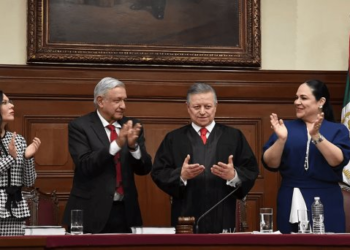 Será mujer quien sustituya a Arturo Zaldívar en la SCJN: AMLO