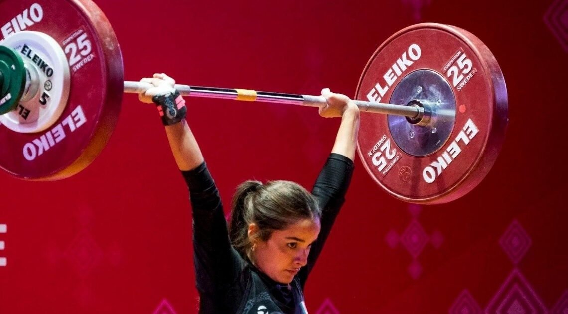 Finaliza Naomi Montes cuarta en Mundial de Halterofilia Sub-20