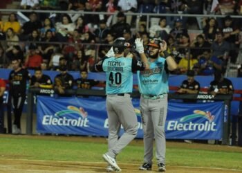 ¡Naranjeros evitan barrida ante Mayos pegando cuadrangulares!