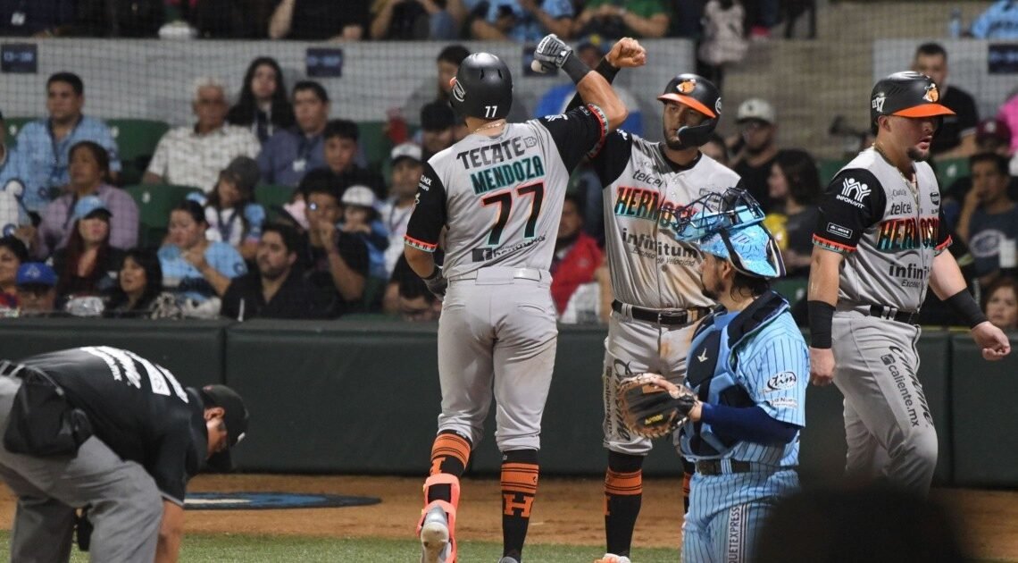 Naranjeros apalean a los Algodoneros en Guasave