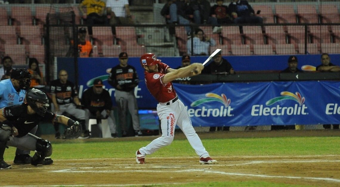 Naranjeros caen ante Navojoa en el primer juego de la serie