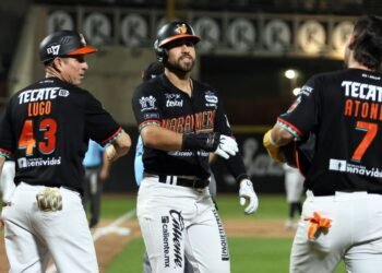Naranjeros se llevan la serie contra Sultanes