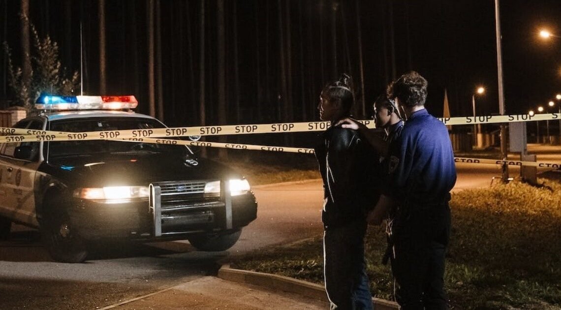 Hombre es arrestado en la colonia Dunas por portar sustancias sospechosa