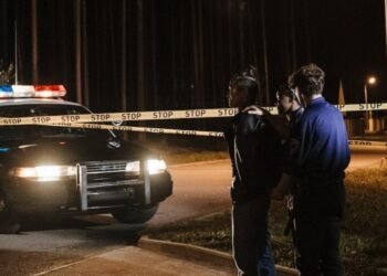 Hombre es arrestado en la colonia Dunas por portar sustancias sospechosa
