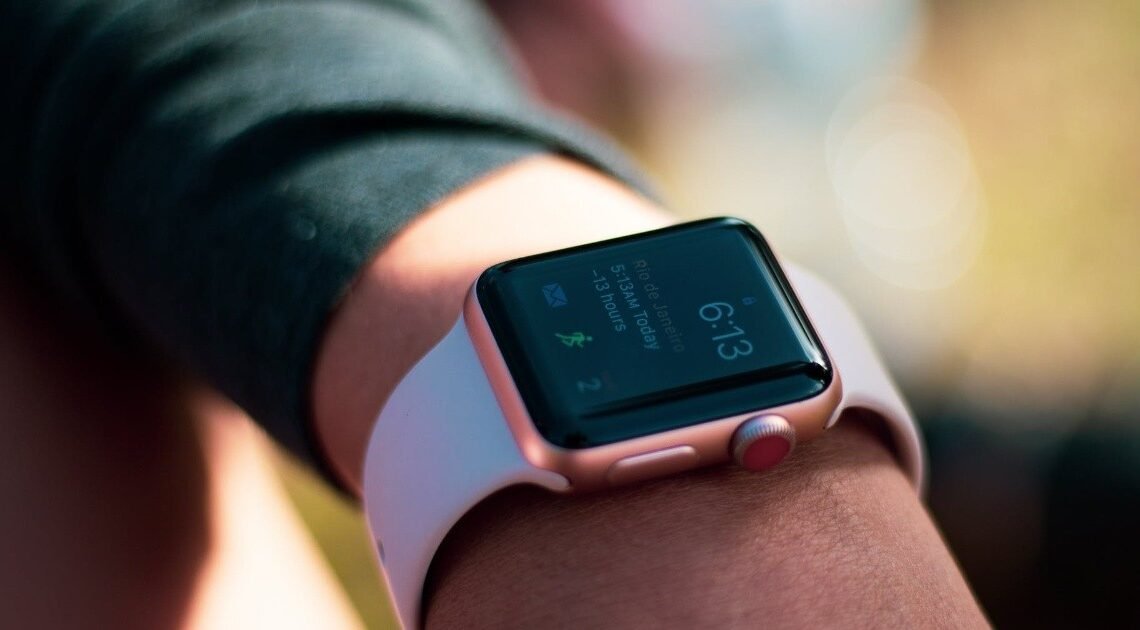 Apple Watch podría controlar la presión arterial y detectar la apnea del sueño