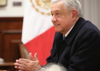 Oficializa AMLO uso de vías férreas para pasajeros