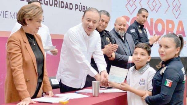 Policía Estatal es la mejor pagada del país: Alfonso Durazo Policía Estatal es la mejor pagada del país: Alfonso Durazo