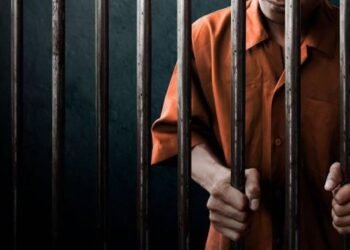Dan 63 años de prisión por secuestro exprés