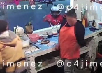 VIDEO: Matan a mujer mientras atendía su puesto de hamburguesas en la Cdmx tras años de amenazas por un grupo criminal