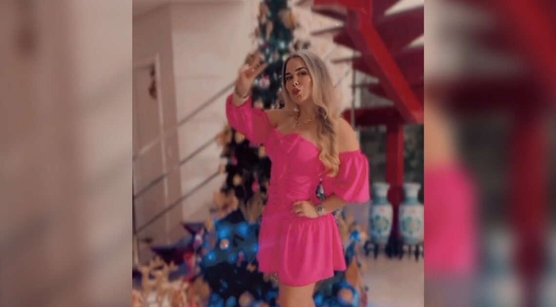 Muere Vanessa Mancini, influencer brasileña, mientras ponía su árbol de Navidad Muere Vanessa Mancini, influencer brasileña, mientras ponía su árbol de Navidad
