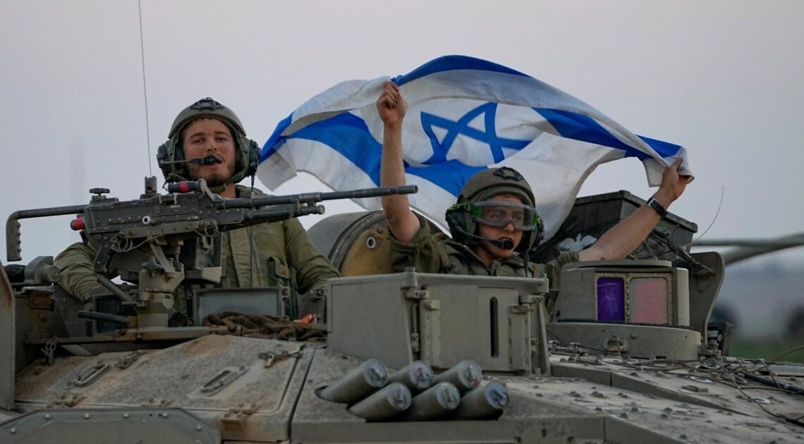 Huyen en Gaza a pie o en burro entre tanques de Israel; así intentan sobrevivir los palestinos