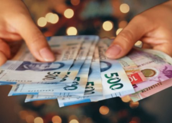 Llegó la temporada de aguinaldos: ¿cómo calcularlo y cuándo deben pagarlo?