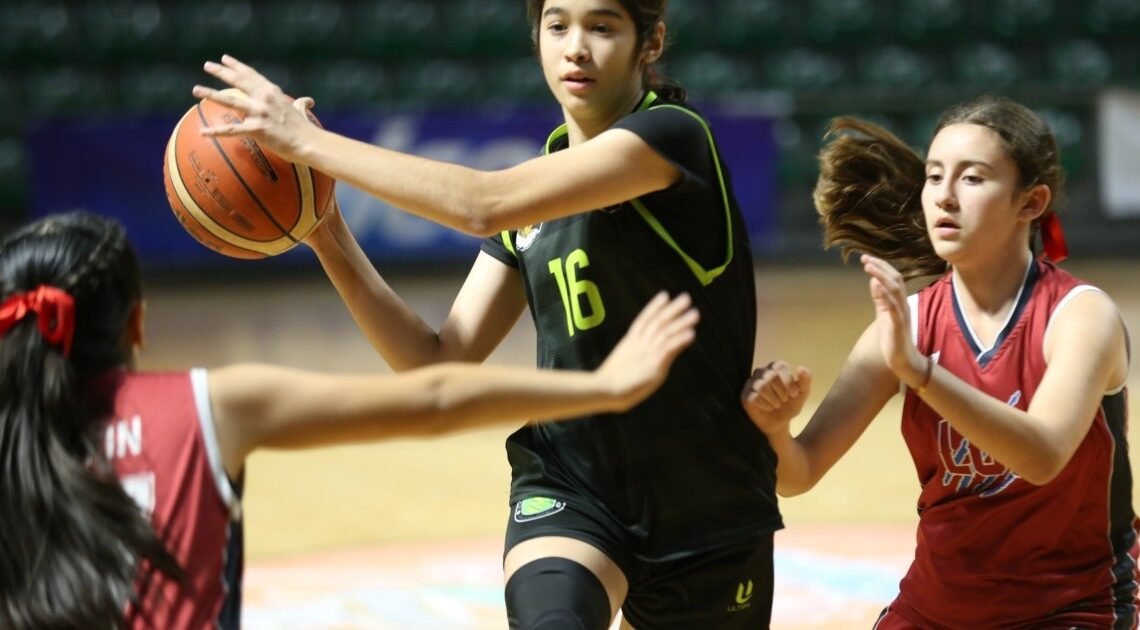 Colegio Alerce es campeón en secundaria femenil del Torneo Navideño Colegio Alerce es campeón en secundaria femenil del Torneo Navideño