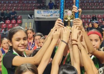 San Agustín alza título en primaria femenil del Torneo Navideño de Básquetbol