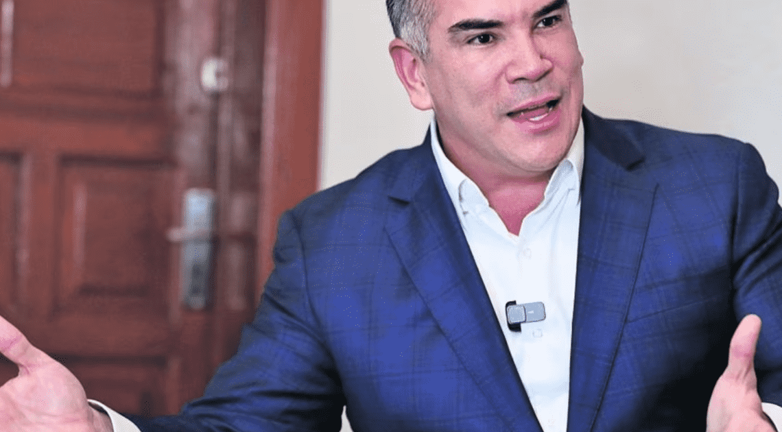 “Dante se quita máscara, es aplaudidor, es fosforena”: Alejandro Moreno