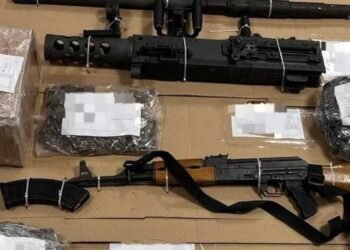 Semar y Policía Estatal recupera vehículo robado y decomisa armas de fuego en Poblado Miguel Alemán