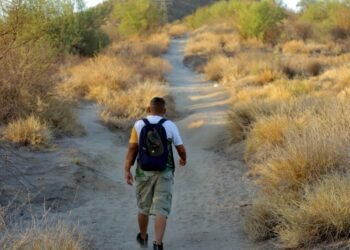 Hombre senderista sufre caída en el Cerro del Bachoco