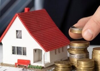 Infonavit llama a ajustar créditos de VSM a pesos