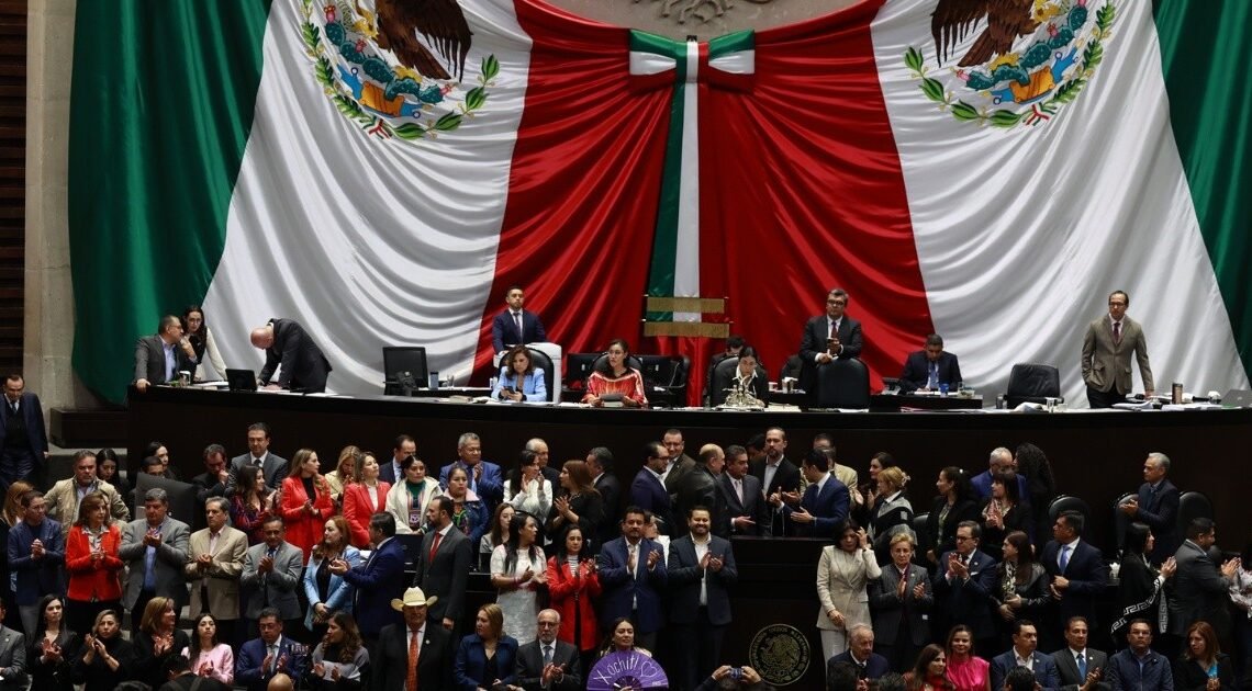 PAN y empresarios en desacuerdo con la reducción de la jornada laboral en México PAN y empresarios en desacuerdo con la reducción de la jornada laboral en México