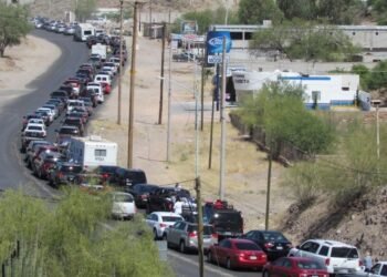 Pide sector hotelero orden en garita de Lukeville para no afectar turismo y economía