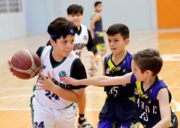 Muestra IMARC poderío en secundaria del Torneo Navideño de Basquetbol