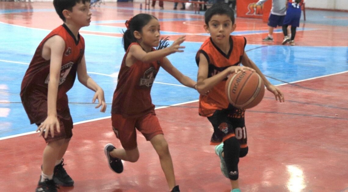Se destapa ofensiva de Larrea en primaria mixta del Torneo Navideño