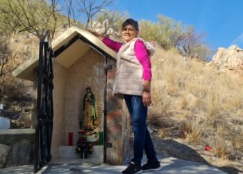 Hermosillo: Con gran devoción y agradecimiento, Alma Rosa no falta a su visita anual con la Virgen de Guadalupe