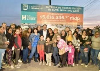 Hermosillo: Entrega Antonio Astiazarán rehabilitación a calle Carlos Quintero Arce