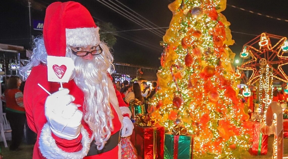 Recuperan Hermosillenses el amor por la Navidad en “La Casa de Santa”