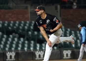 Logran Naranjeros barrida sobre Algodoneros con joya de Wílmer Ríos