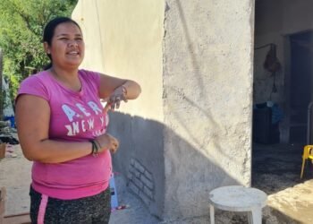 Cobertón El Imparcial 2023: La familia de Teresa se hace “bolita” con una cobija para quitarse el frío