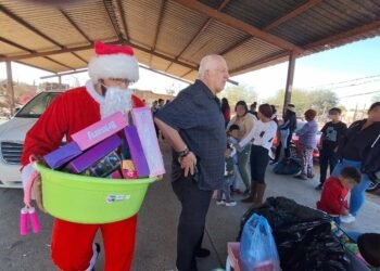 Hermosillo: Celebran la Navidad ¡repartiendo alegría!