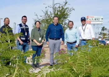 Hermosillo: Supervisa Antonio Astiazarán el remozamiento del camellón del bulevar Mazón López