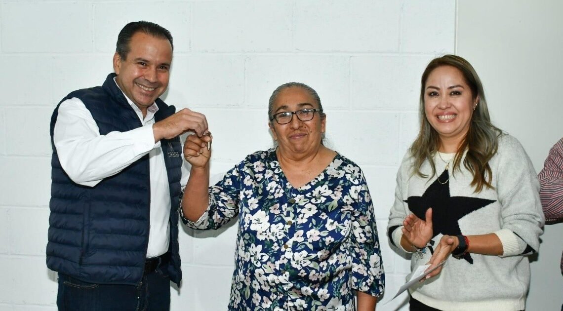 Hermosillo: Entrega Antonio Astiazarán cuartos adicionales en El Ranchito