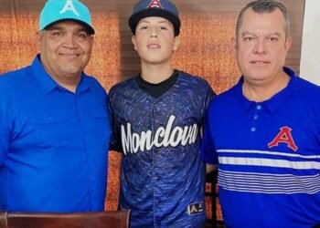El hermosillense José Luis León firma con los Acereros de Monclova